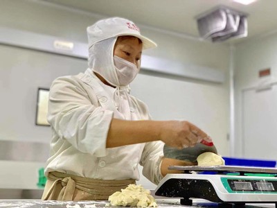 視頻 | 敘永公務員辭職當蛋糕店學徒 如今酥點賣到浙江新疆、企業產值500萬元